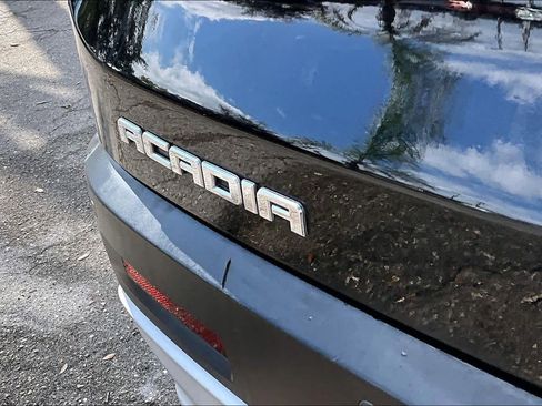 Used 2019 GMC Acadia SLE w/ Driver Alert Package I image 10