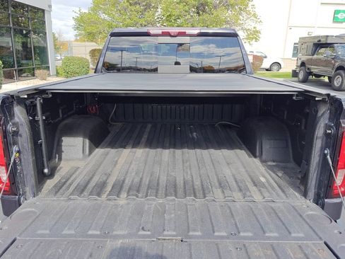 Used 2023 GMC Sierra 1500 AT4X image 28