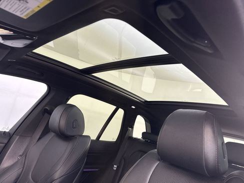 Used 2022 BMW X5 xDrive40i w/ Premium Package image 19