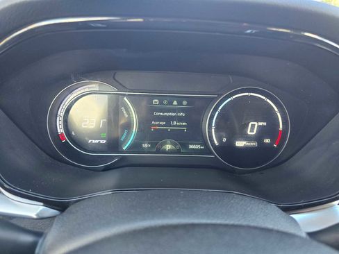 Used 2022 Kia Niro EX w/ Cold Weather Package image 26