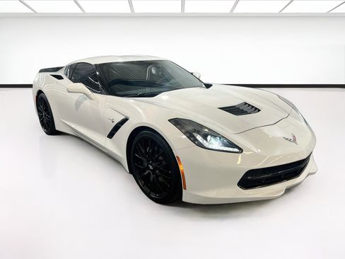 Used 2017 Chevrolet Corvette Stingray Coupe w/ Battery Protection Package RWD image 3