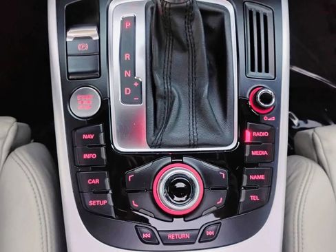 Used 2010 Audi S5 Prestige image 24