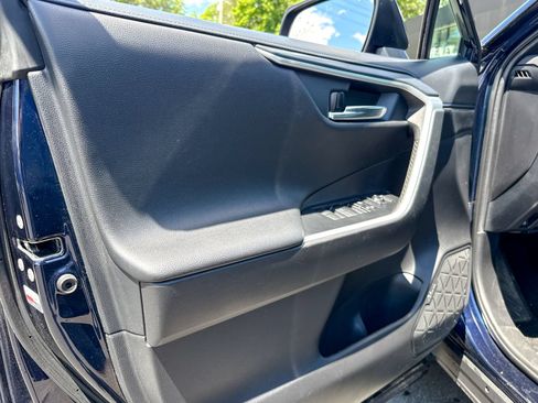 Used 2020 Toyota RAV4 XSE AWD/4WD image 16