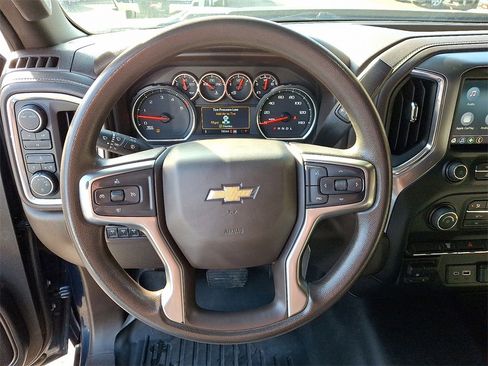 Used 2022 Chevrolet Silverado 3500 LT image 19