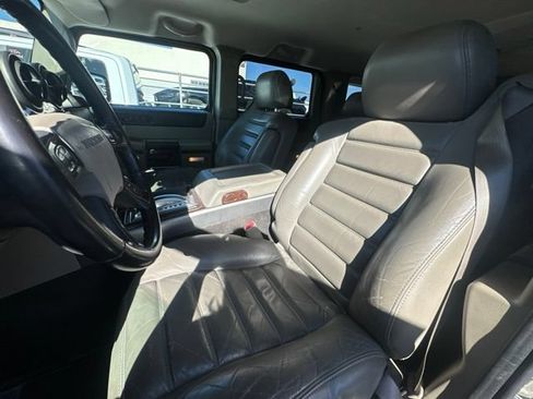 Used 2003 HUMMER H2 w/ Preferred Equipment Group AWD/4WD image 17