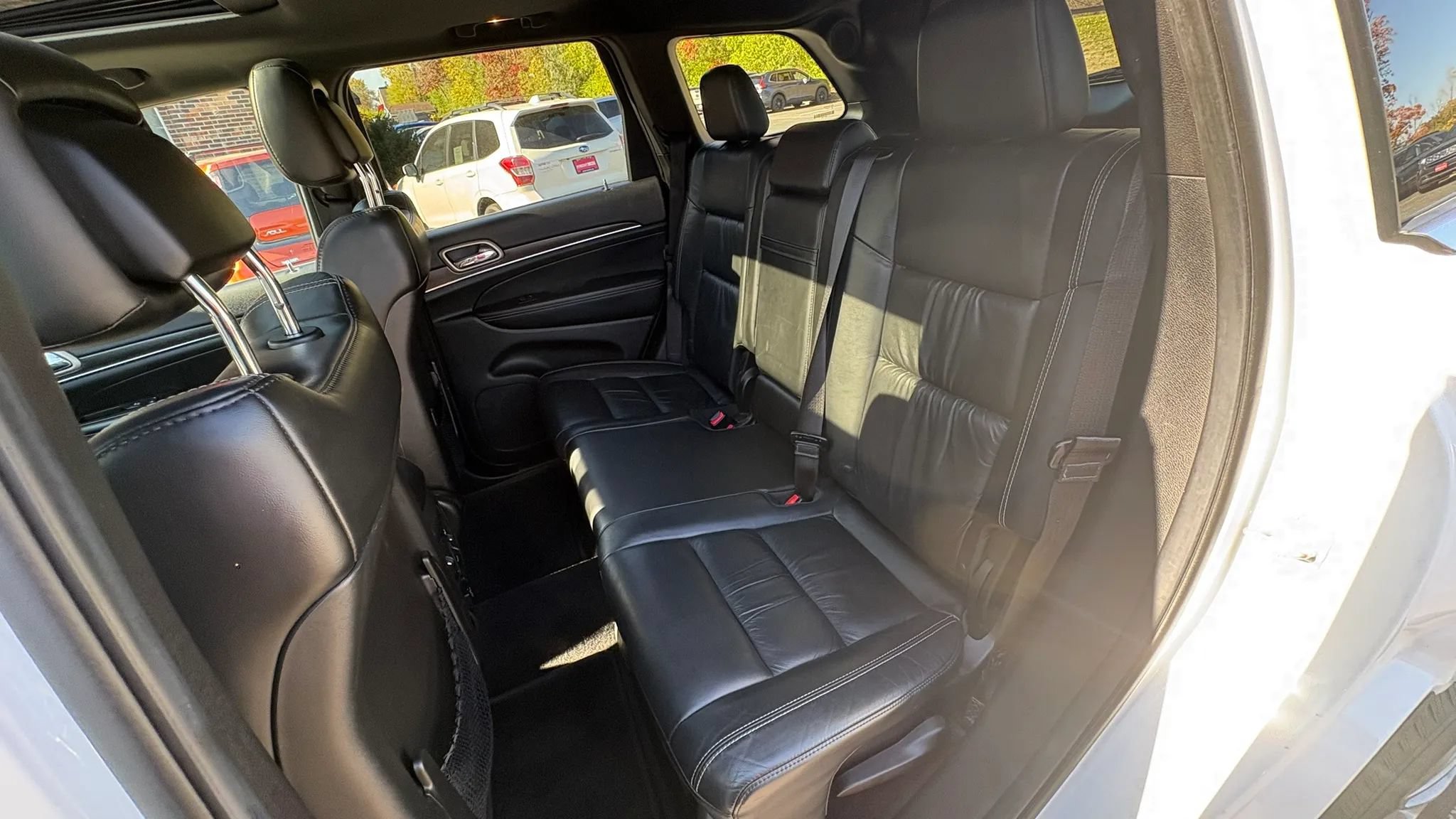 Used 2014 Jeep Grand Cherokee Limited AWD/4WD image 24