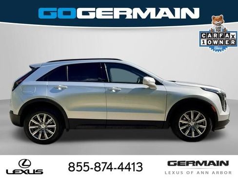 Used 2022 Cadillac XT4 Sport w/ Enhanced Visibility Package AWD/4WD image 9