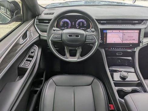 New 2026 Jeep Grand Cherokee L Limited w/ Limited Altitude Package RWD image 18