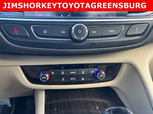 Used 2019 Buick Regal Essence w/ Driver Confidence Package I image 19