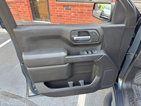 Used 2019 Chevrolet Silverado 1500 Custom Trail Boss w/ Custom Convenience Package AWD/4WD image 34