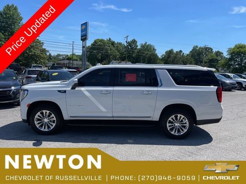 Used 2023 GMC Yukon XL SLT AWD/4WD image 42