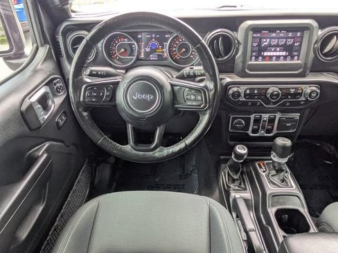 Used 2021 Jeep Wrangler Unlimited Sport AWD/4WD image 16