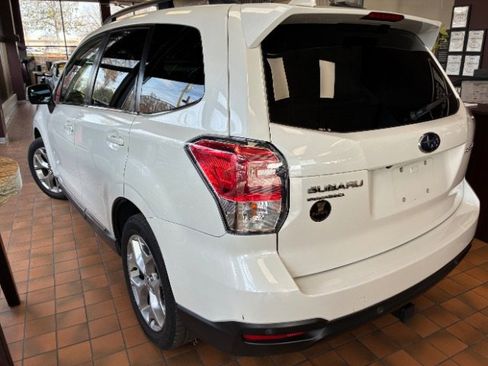 Used 2018 Subaru Forester 2.5i Touring image 5