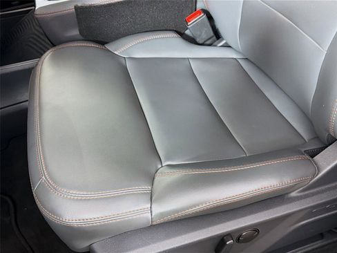 Used 2025 Ford Expedition Max Active image 21