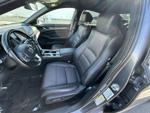 Used 2020 Honda Accord Sport image 11