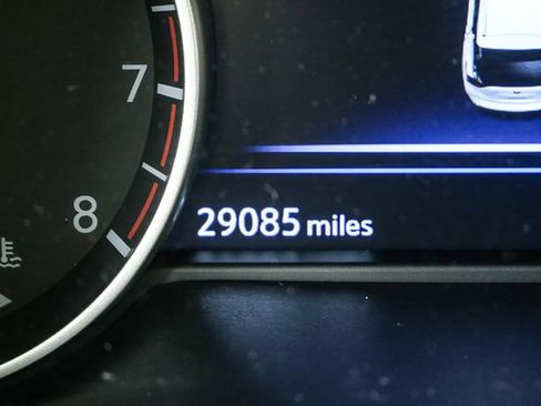 Used 2022 Nissan Murano SV FWD image 5