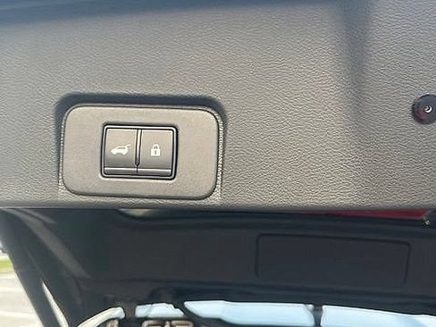 Used 2025 Nissan Rogue SL w/ SL Premium Package AWD/4WD image 19