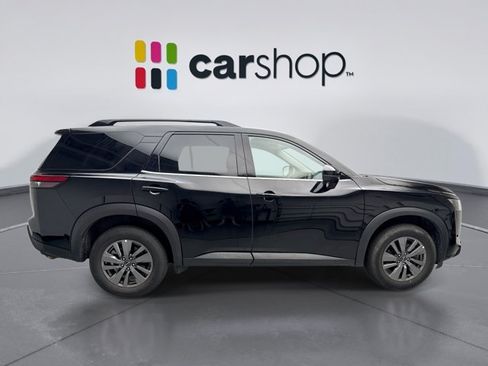 Used 2025 Nissan Pathfinder SV AWD/4WD image 6