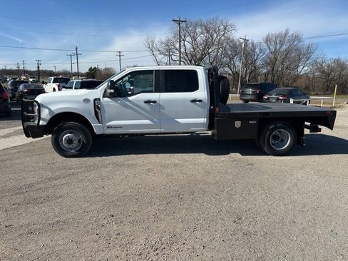 New 2026 Ford F350 XL w/ XL Chrome Package image 3