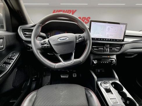 Used 2023 Ford Escape ST-Line w/ Tech Pack #1 AWD/4WD image 8