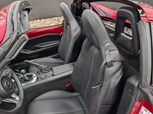 Used 2021 MAZDA MX-5 Miata RF Grand Touring image 29