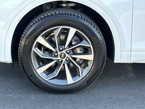Used 2022 Audi Q5 2.0T Premium Plus w/ Premium Plus Package AWD/4WD image 19