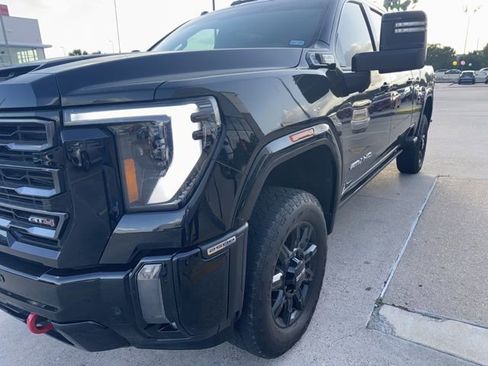 Used 2024 GMC Sierra 2500 AT4 w/ AT4 Premium Plus Package image 1