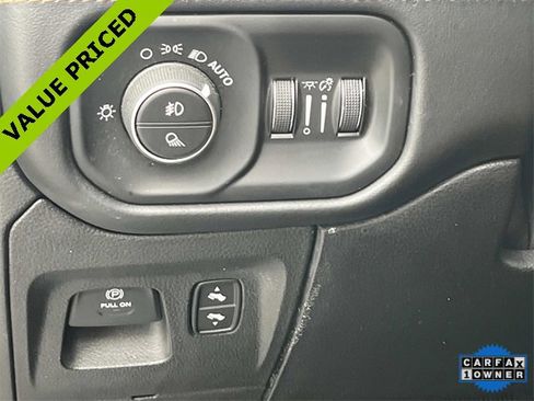 Used 2019 RAM 1500 Limited image 27