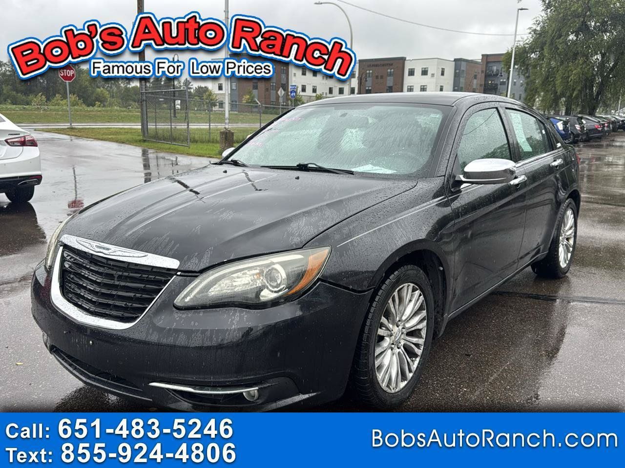 Used 2011 Chrysler 200 Limited FWD image 1