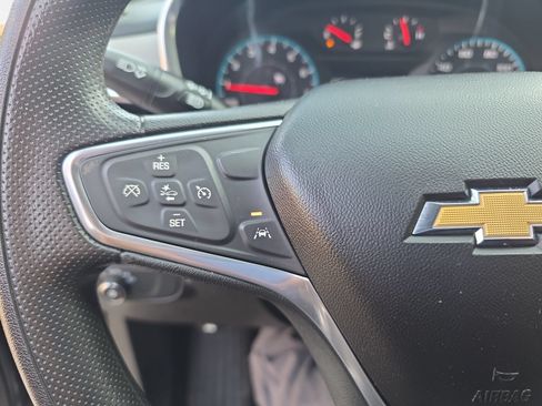 Used 2020 Chevrolet Equinox LS w/ LS Convenience Package FWD image 16
