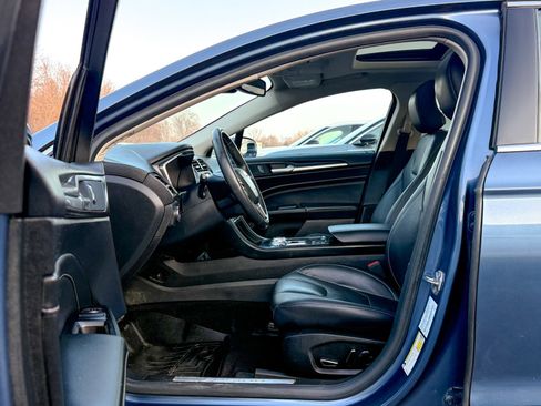 Used 2019 Ford Fusion Energi Titanium image 19