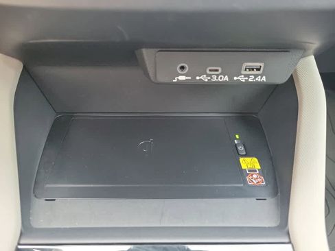 Certified 2025 Subaru Forester Premium image 16