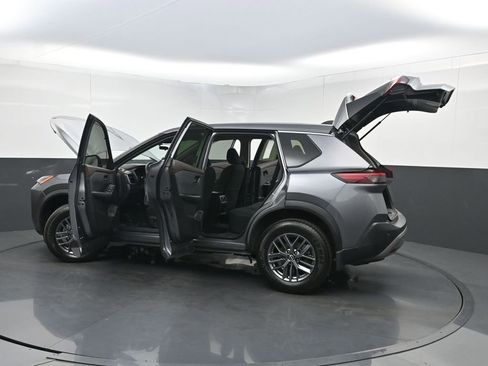 Used 2023 Nissan Rogue S FWD image 33