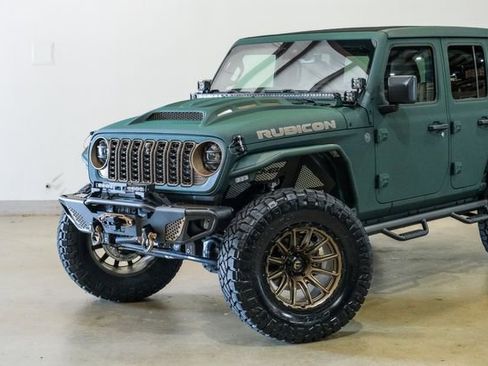 Used 2025 Jeep Wrangler Unlimited Rubicon w/ Technology Group image 20