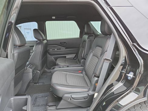 Certified 2023 Nissan Pathfinder Rock Creek image 17