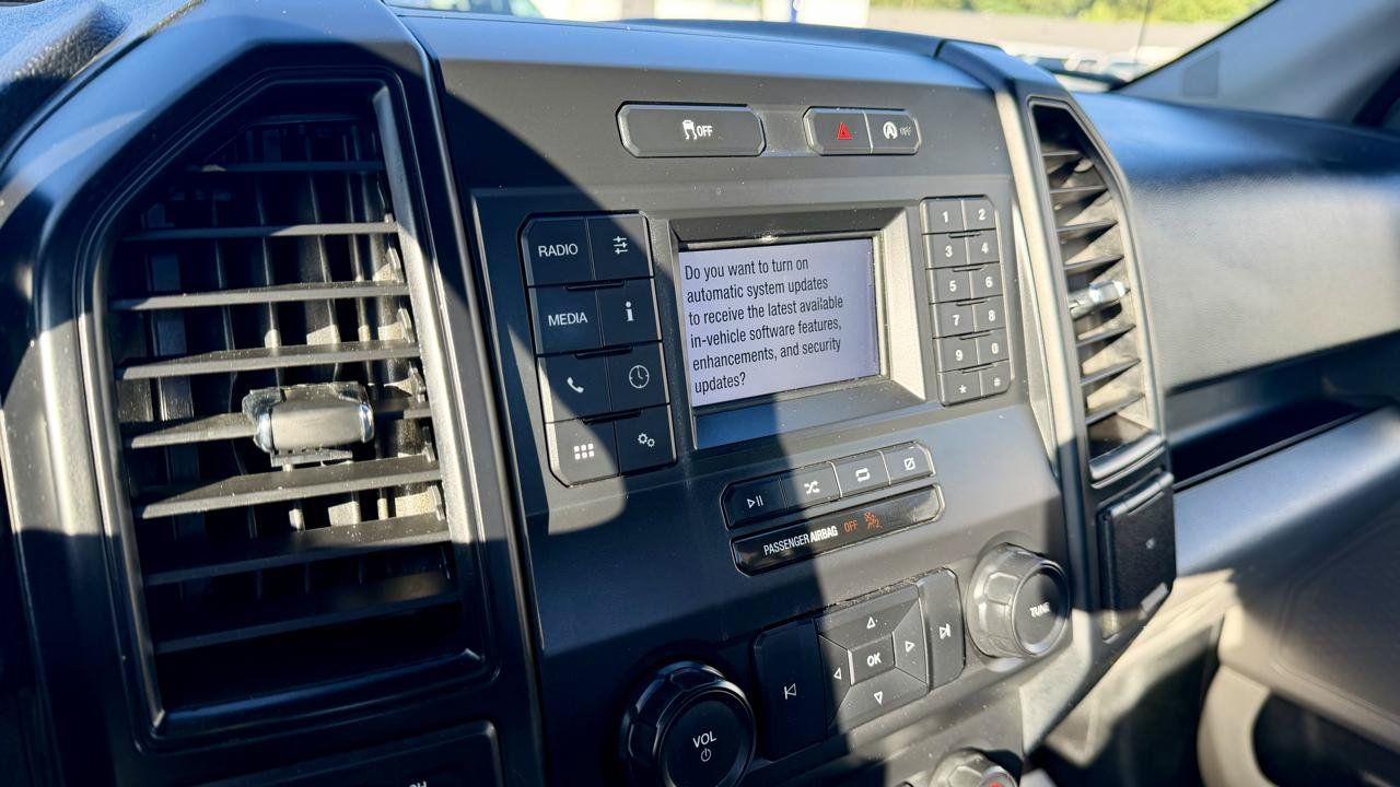 Used 2020 Ford F150 XL w/ Equipment Group 101A Mid AWD/4WD image 19