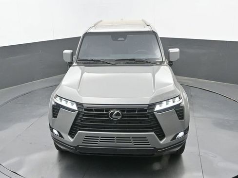 Used 2025 Lexus GX 550 w/ Cold Area Package image 14