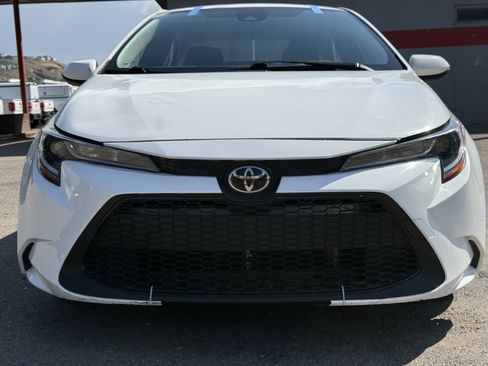 Used 2022 Toyota Corolla LE FWD image 18
