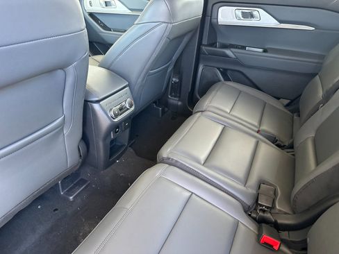New 2026 Ford Explorer Active w/ Active Comfort Package image 12