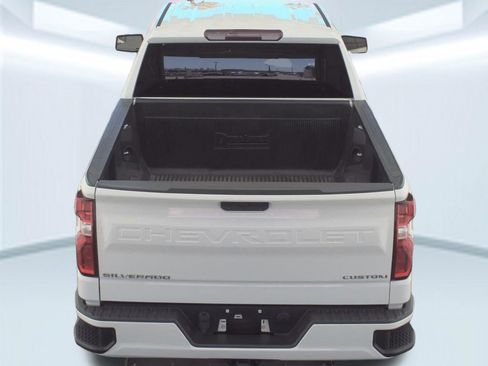 Used 2022 Chevrolet Silverado 1500 Custom image 14