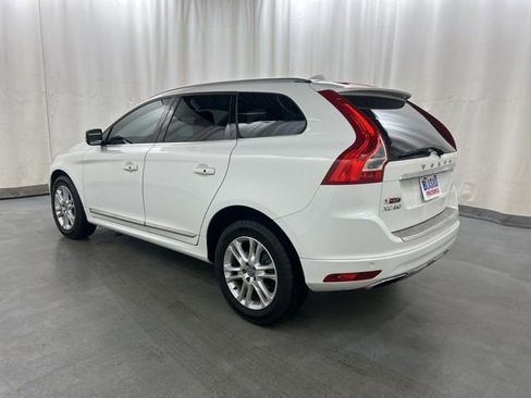 Used 2016 Volvo XC60 T5 Platinum w/ Climate Package image 4