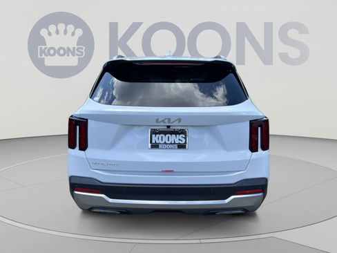 New 2026 Kia Sorento S w/ S Panoramic Sunroof Package FWD image 5
