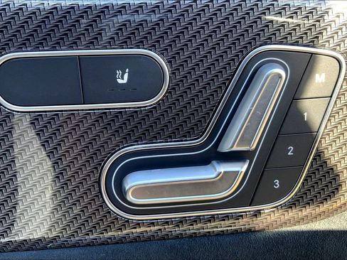 Used 2024 Mercedes-Benz GLA 35 AMG 4MATIC image 36