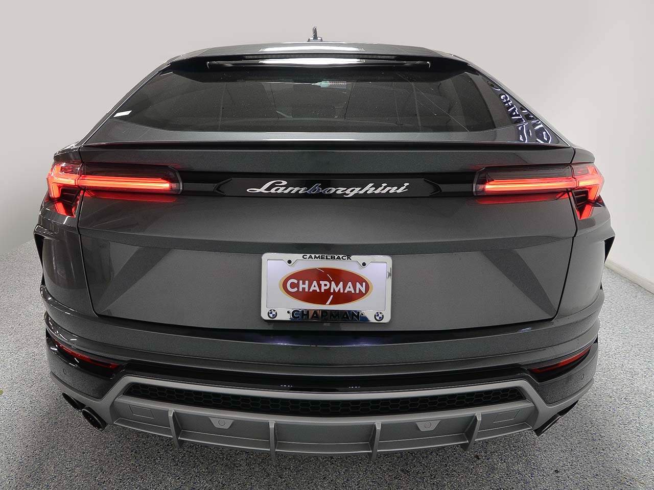 Used 2020 Lamborghini Urus AWD/4WD image 4