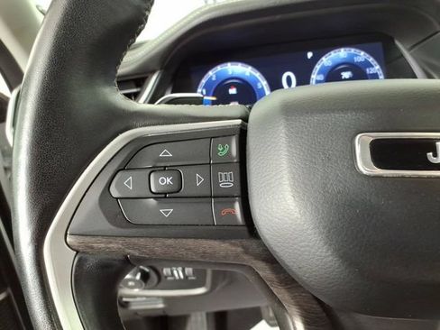 Used 2021 Jeep Grand Cherokee L Limited AWD/4WD image 17