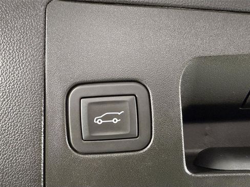 Used 2025 Cadillac XT5 Premium Luxury image 41