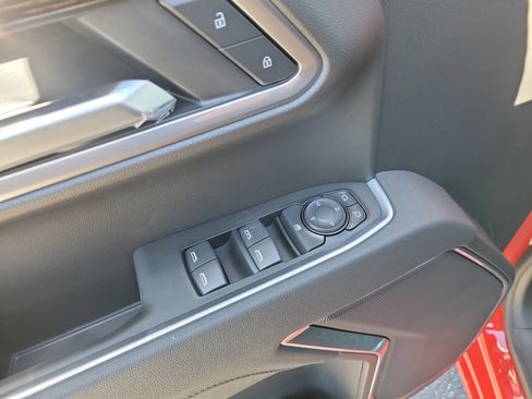 New 2026 GMC Sierra 1500 Elevation image 18