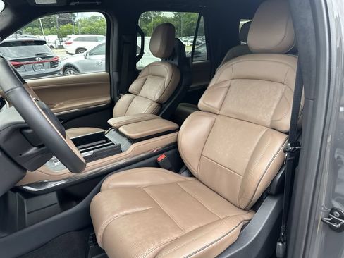 Certified 2026 Lincoln Navigator L Black Label AWD/4WD image 13