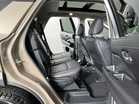 Used 2023 Nissan Pathfinder Platinum w/ Cargo Package AWD/4WD image 47