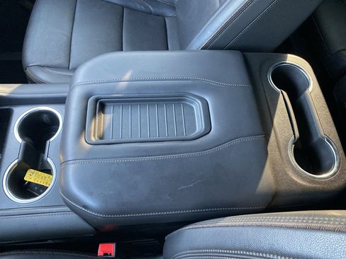 Used 2022 Chevrolet Tahoe High Country image 35